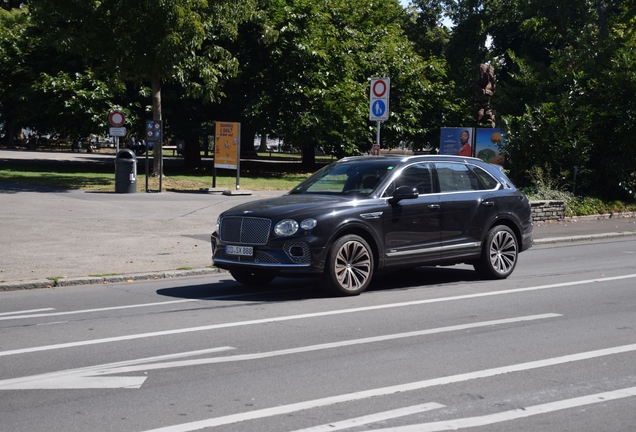 Bentley Bentayga Azure