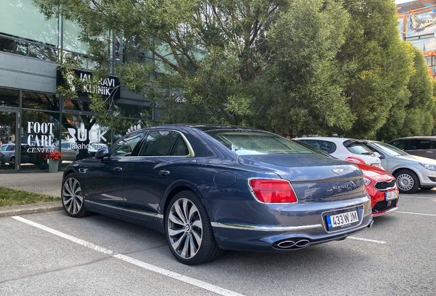 Bentley Flying Spur Hybrid