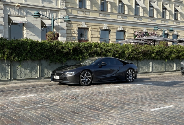 BMW i8