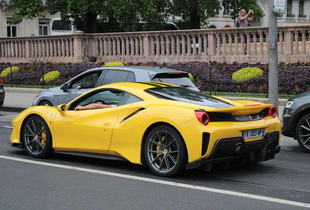 Ferrari 488 Pista