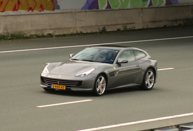 Ferrari GTC4Lusso