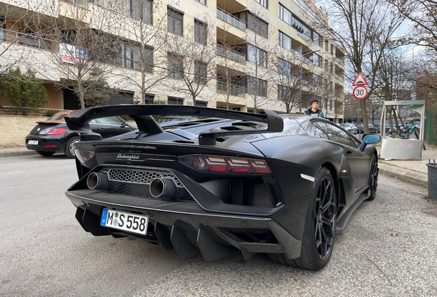 Lamborghini Aventador LP770-4 SVJ