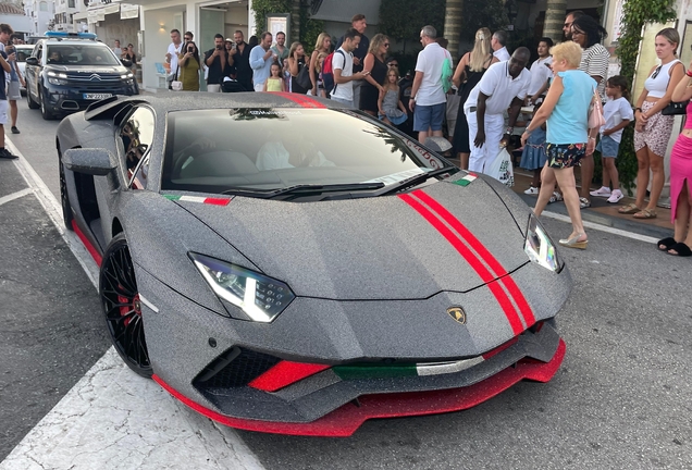 Lamborghini Aventador S LP740-4