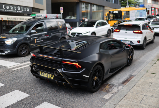 Lamborghini Huracán LP640-4 Performante