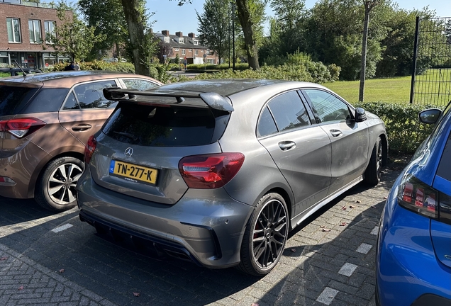 Mercedes-AMG A 45 W176 2015