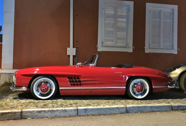 Mercedes-Benz 300SL Roadster