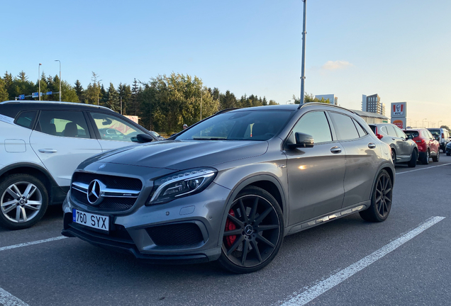 Mercedes-Benz GLA 45 AMG X156