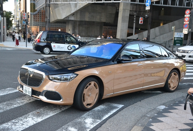 Mercedes-Maybach S 680 X223 Virgil Abloh Edition