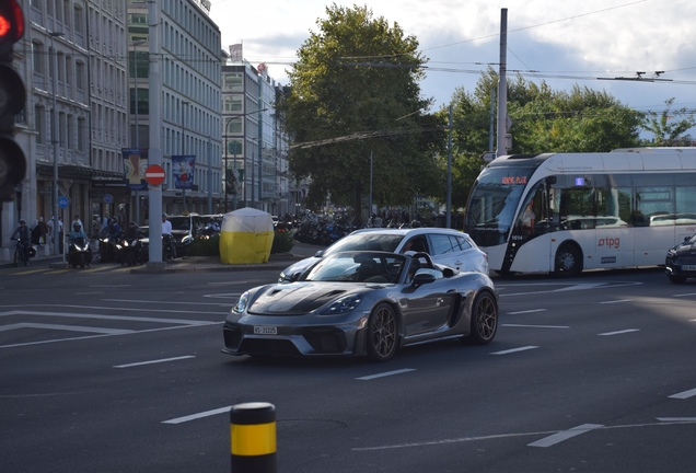 Porsche 718 Spyder RS Weissach Package