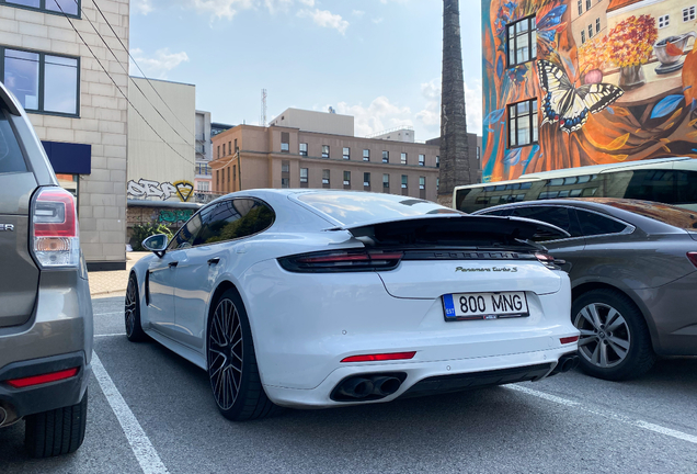 Porsche 971 Panamera Turbo S E-Hybrid Executive