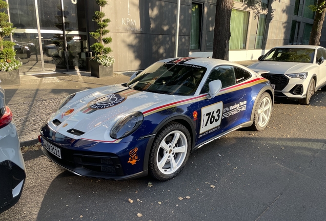 Porsche 992 Dakar