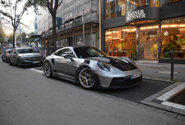 Porsche 992 GT3 RS Weissach Package