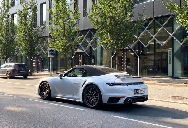 Porsche 992 Turbo Cabriolet