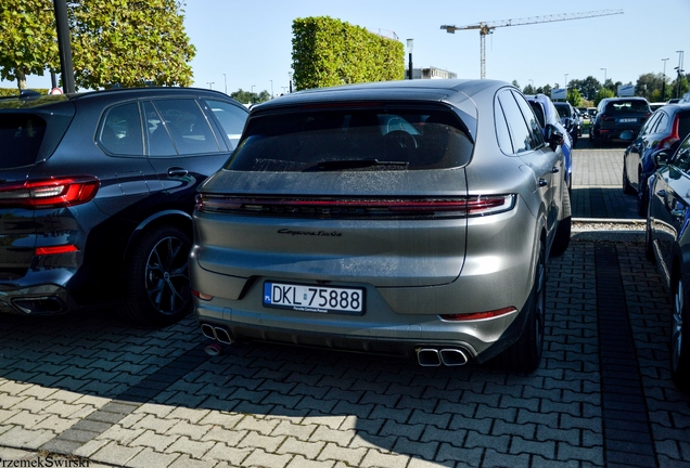 Porsche 9YA Cayenne Turbo E-Hybrid