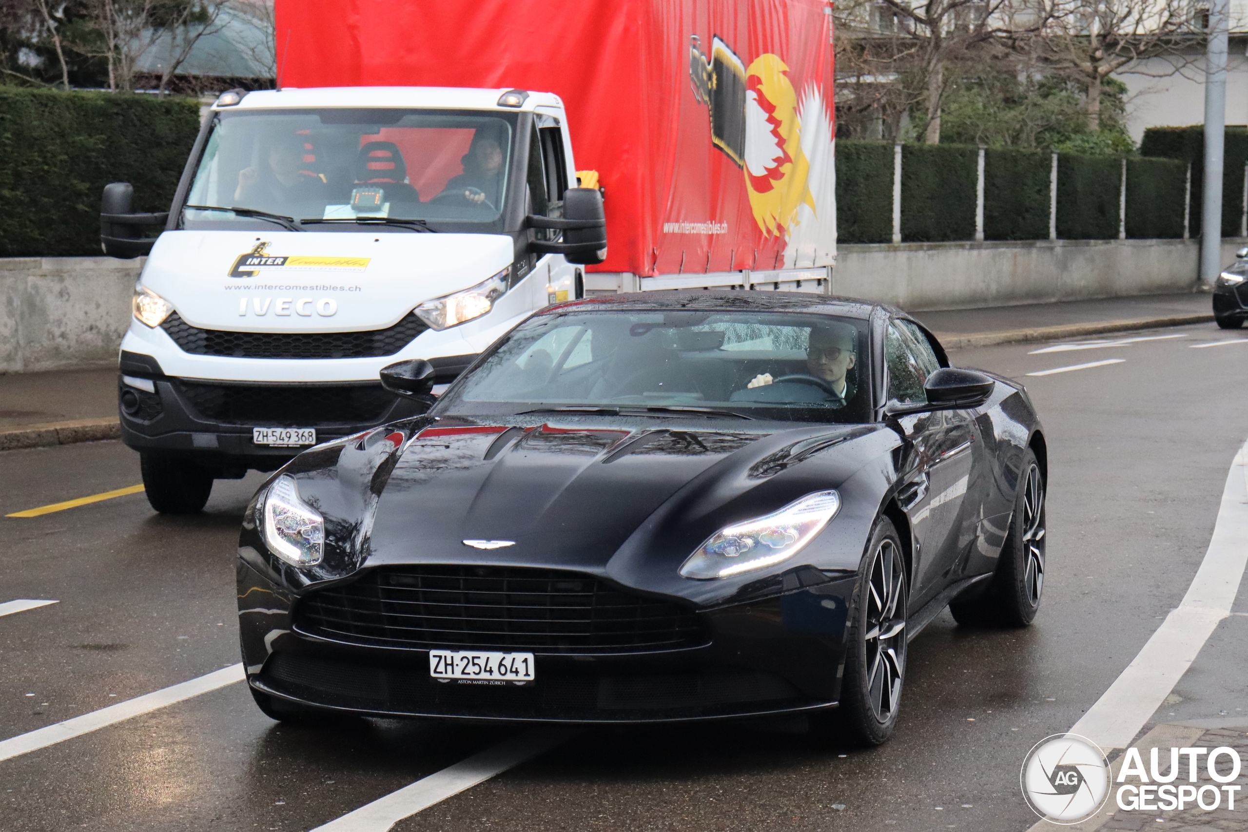 Aston Martin DB11