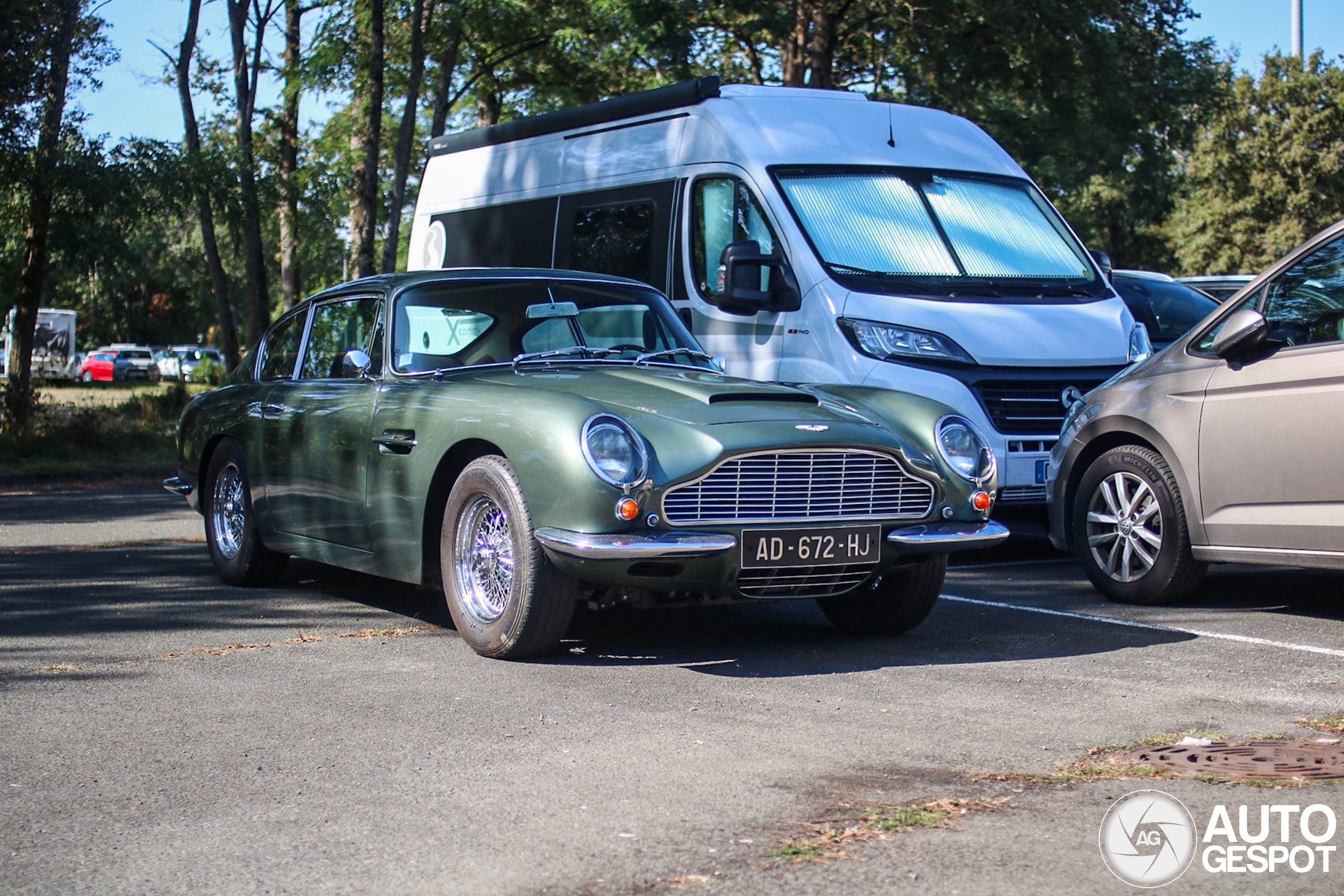 Aston Martin DB6 Superleggera