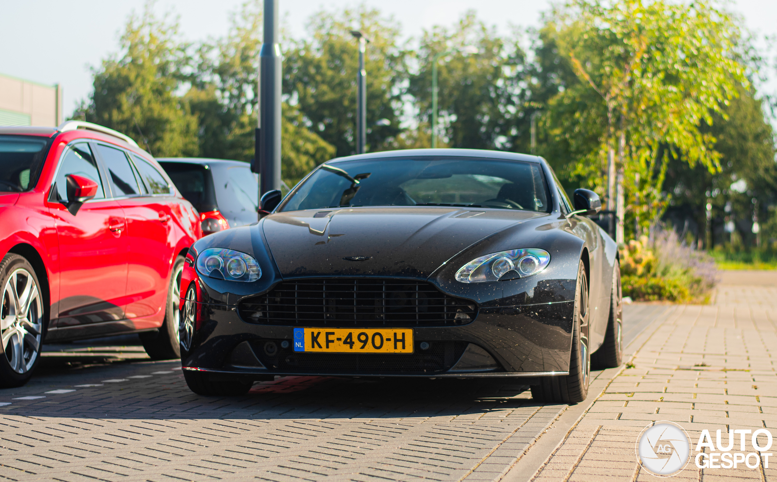 Aston Martin V8 Vantage S