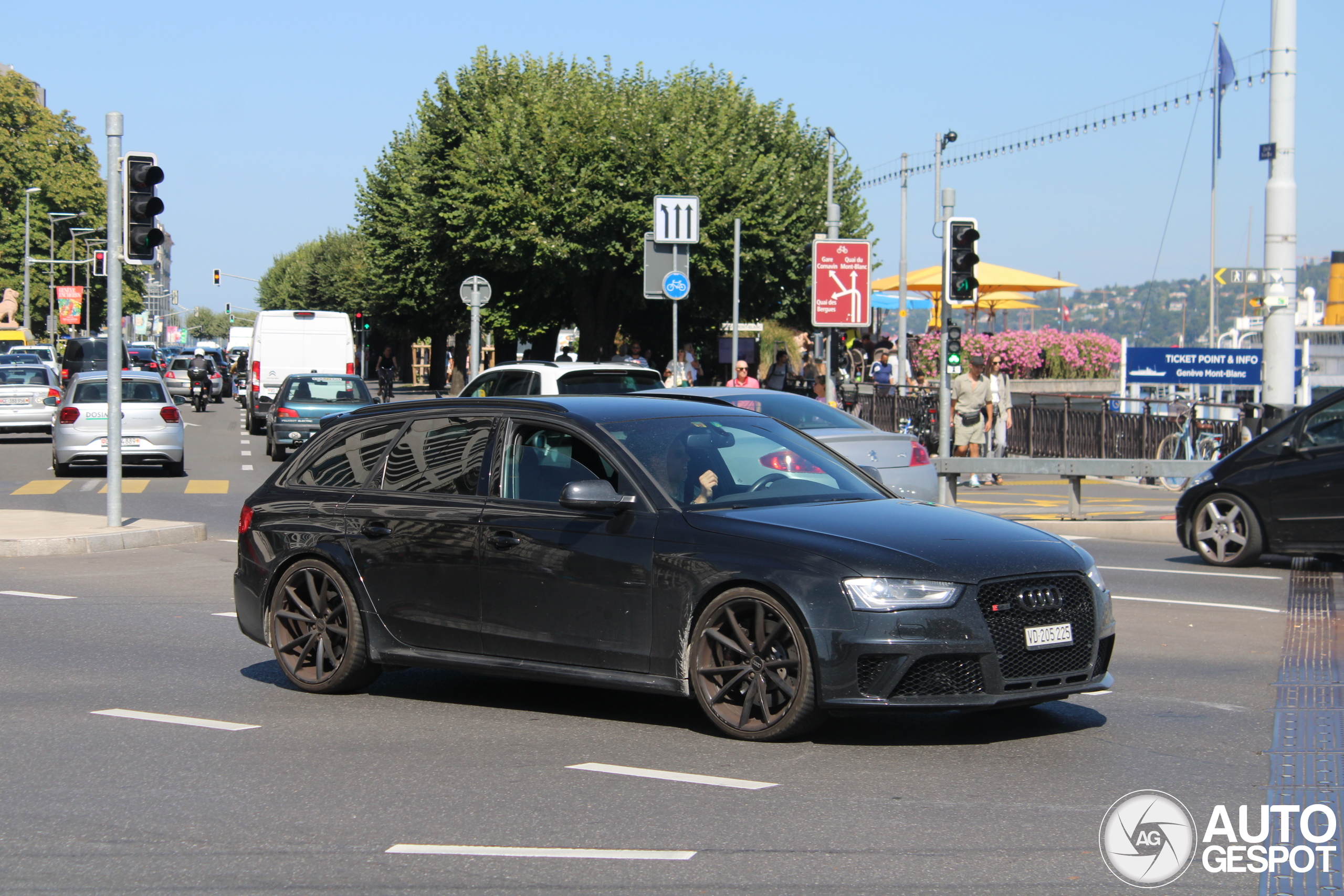 Audi RS4 Avant B8