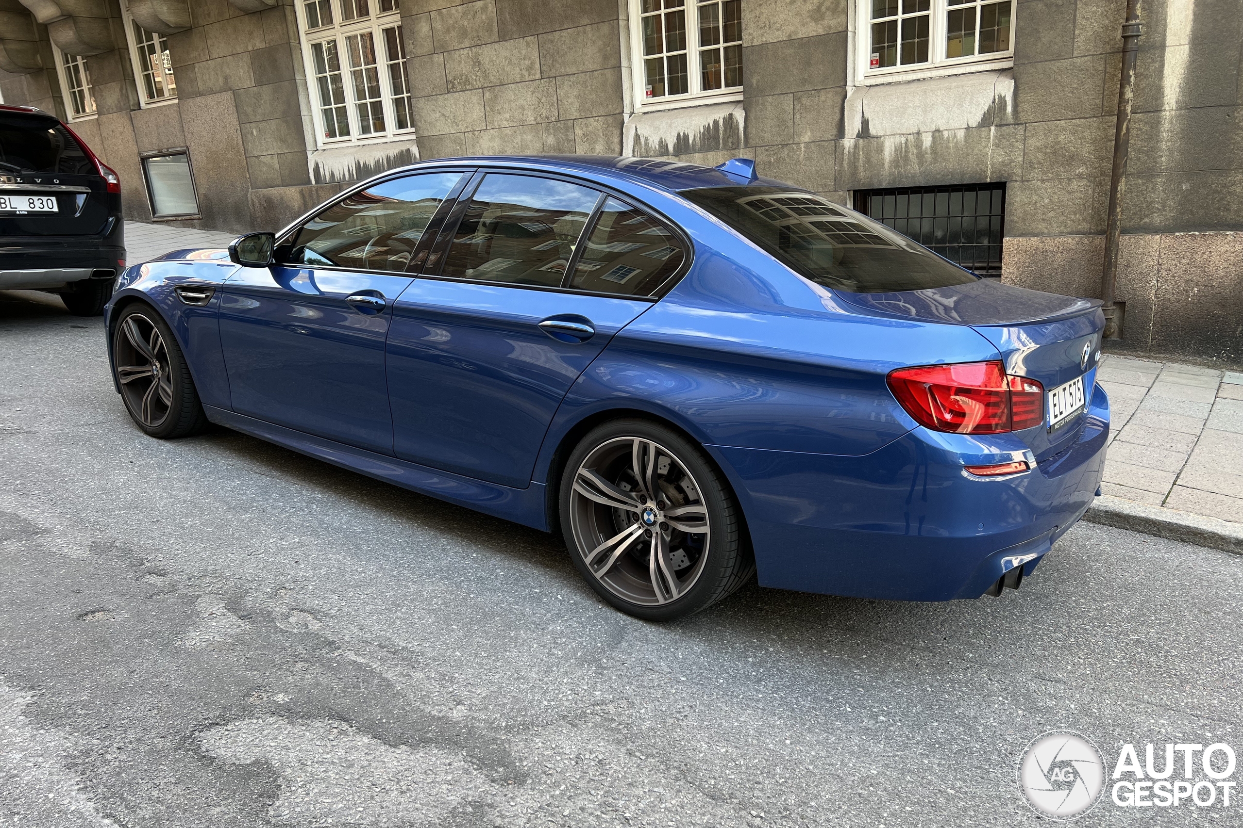 BMW M5 F10 2011