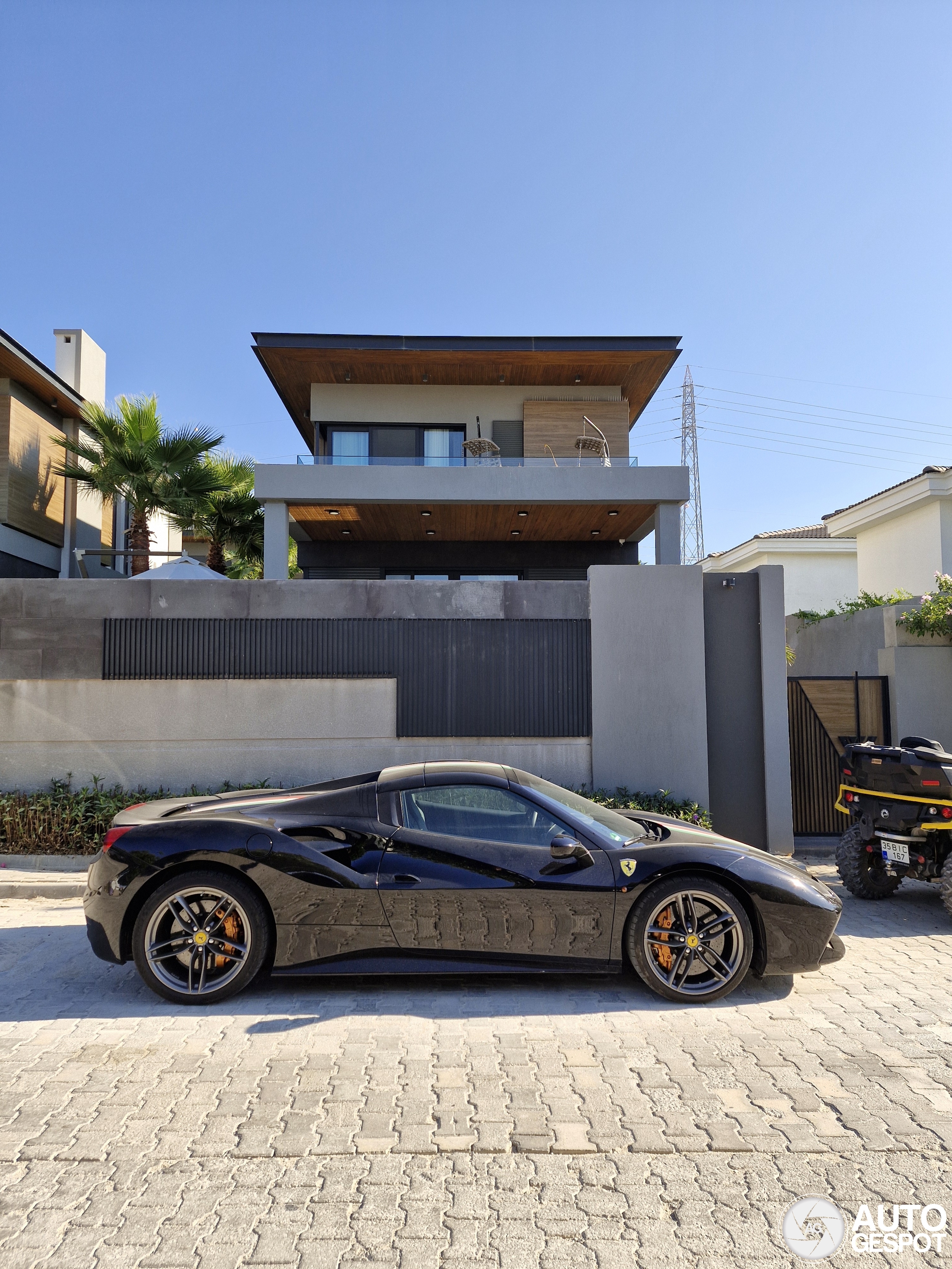 Ferrari 488 Spider