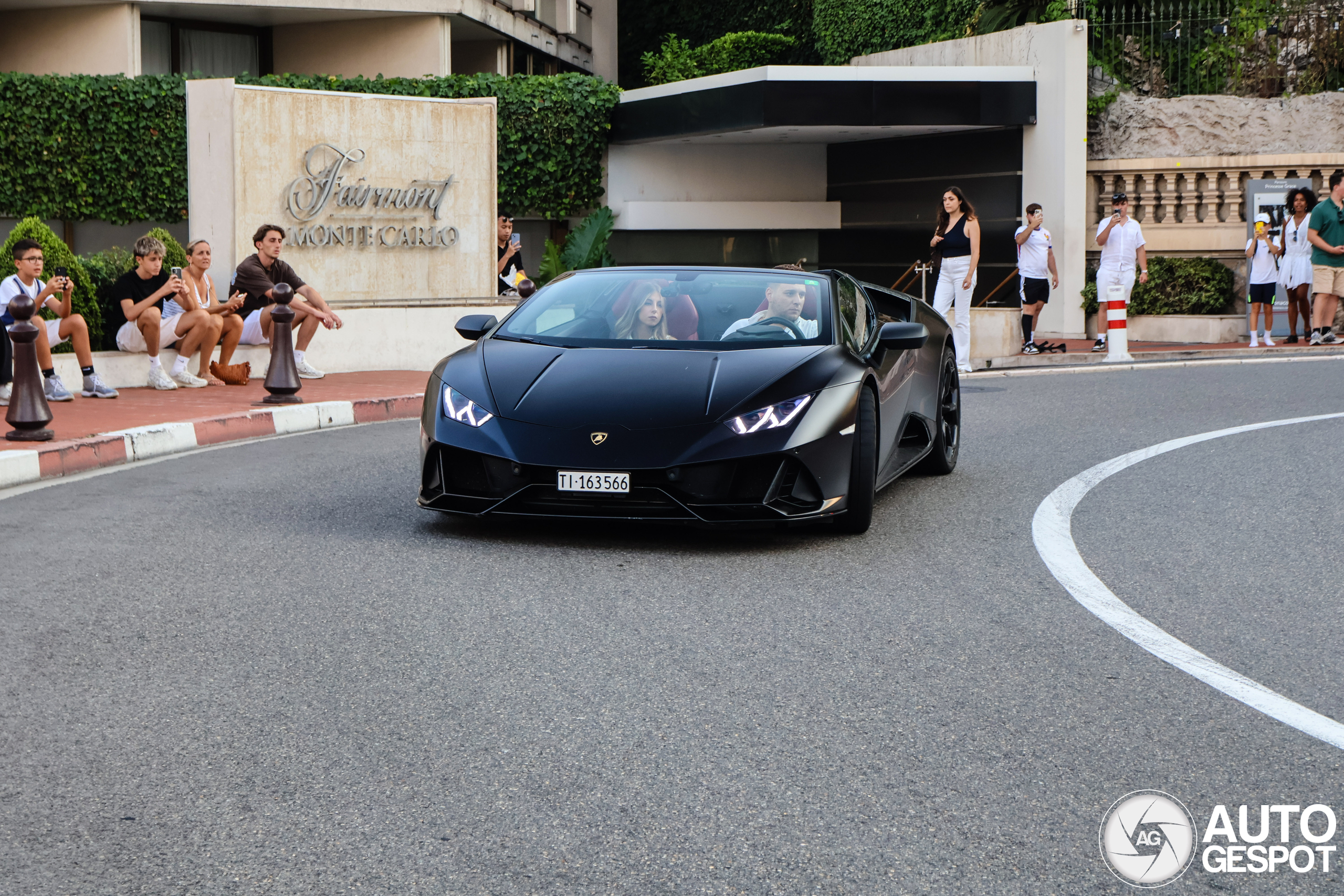 Lamborghini Huracán LP640-4 EVO Spyder