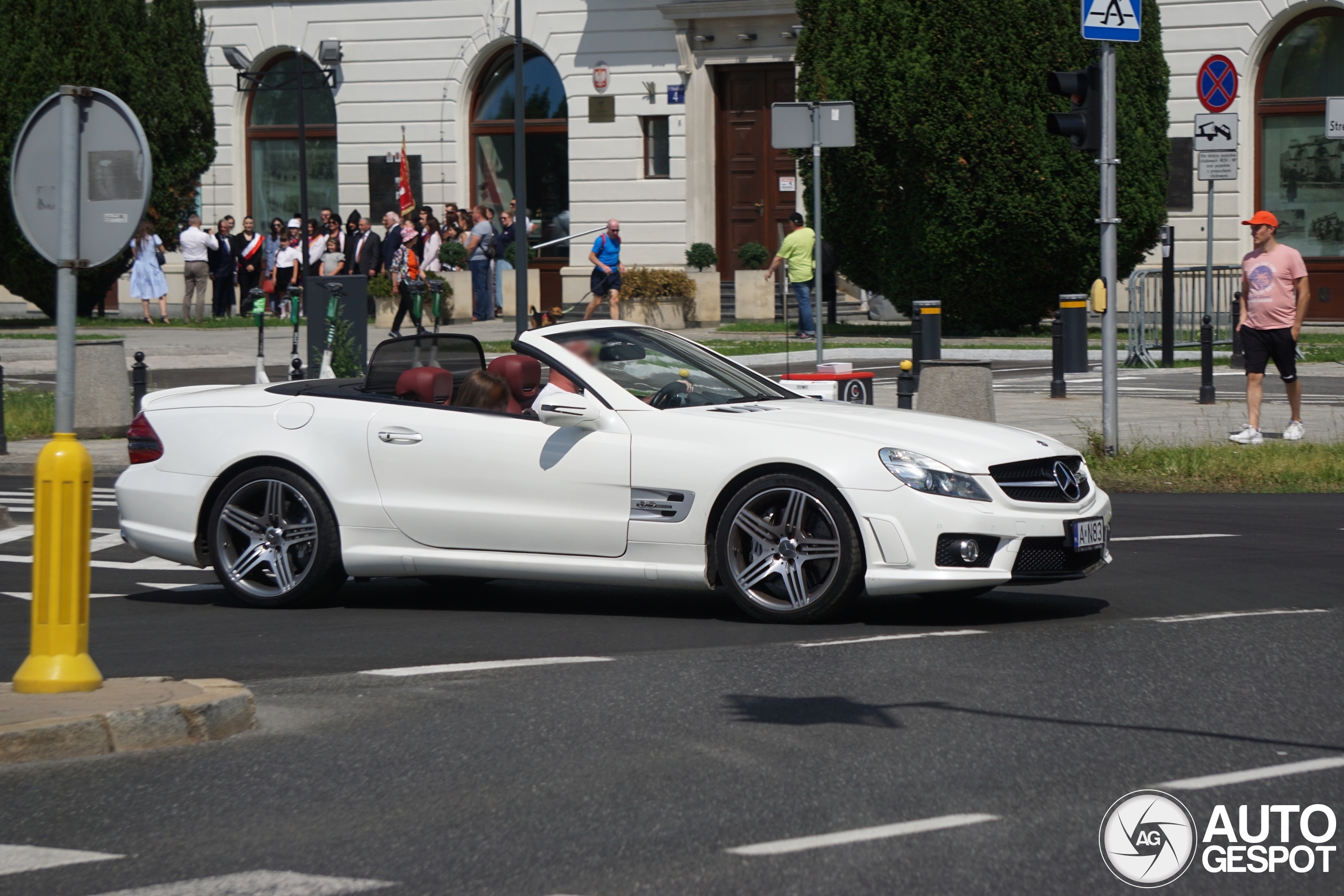 Mercedes-Benz SL 63 AMG