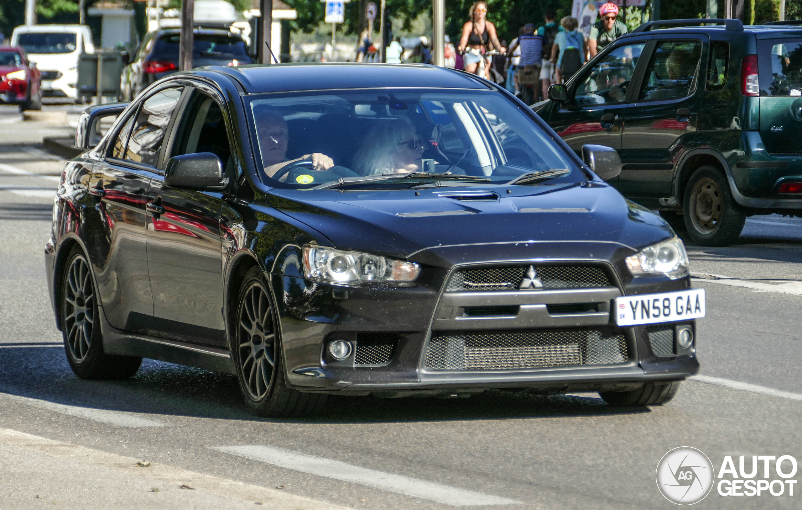 Mitsubishi Lancer Evolution X FQ-300