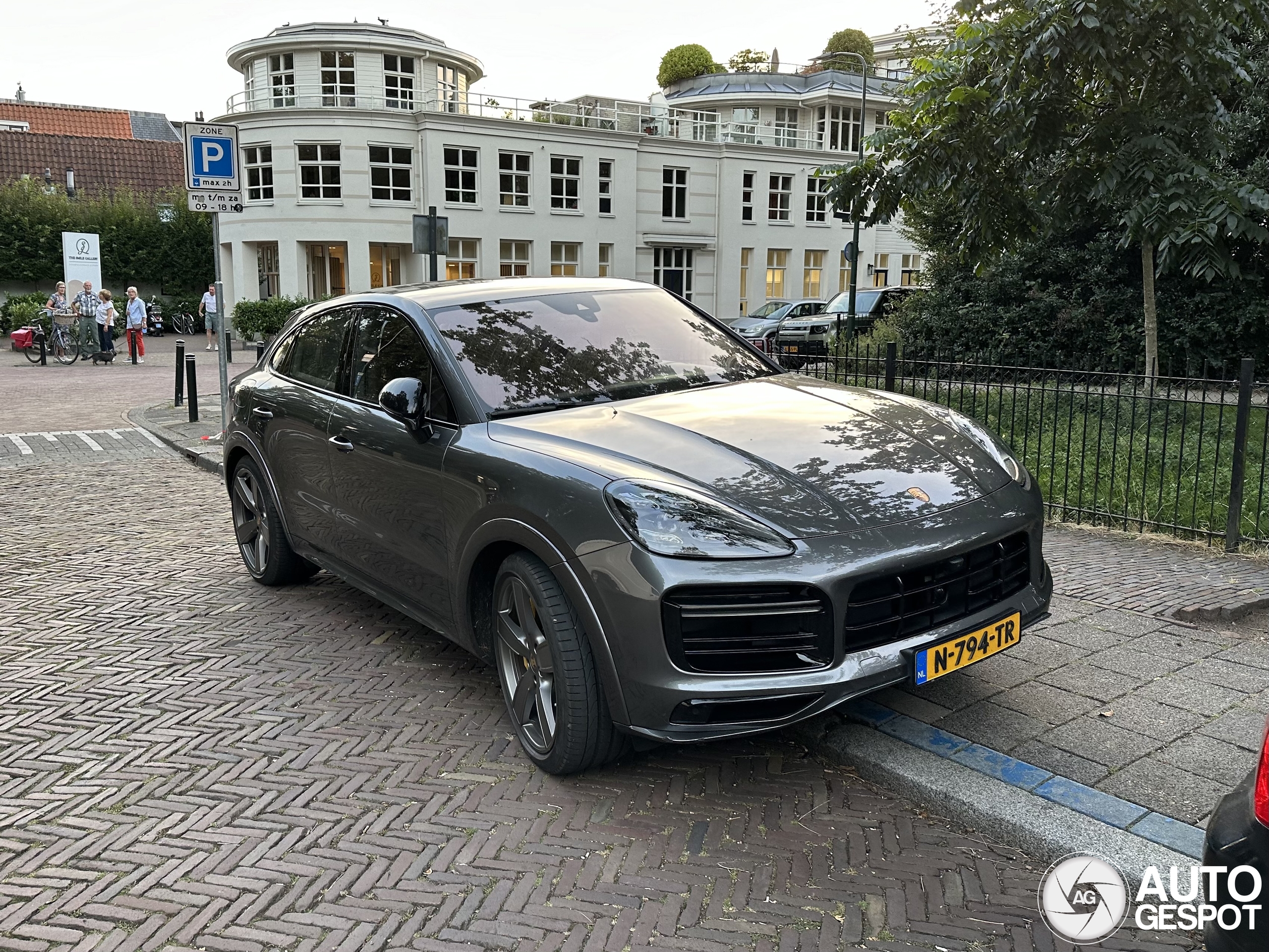 Porsche Cayenne Coupé Turbo S E-Hybrid