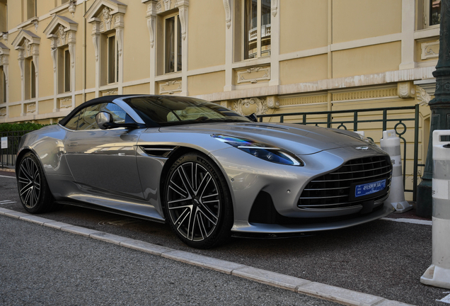 Aston Martin DB12 Volante