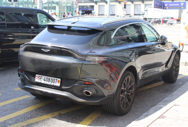 Aston Martin DBX