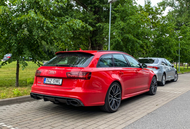 Audi RS6 Avant C7 2015