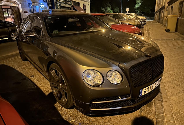 Bentley Flying Spur V8