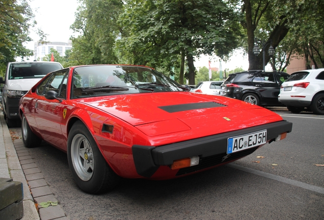 Ferrari Dino 308 GT4