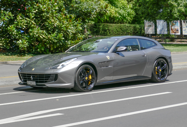 Ferrari GTC4Lusso