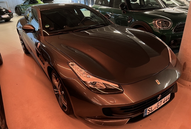 Ferrari GTC4Lusso