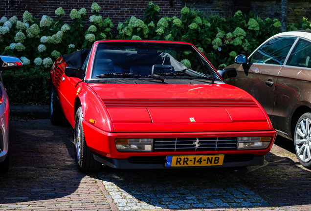 Ferrari Mondial 3.2 Cabriolet