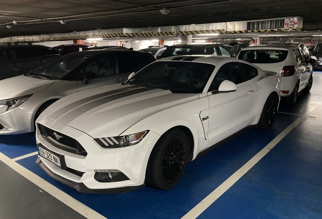 Ford Mustang GT 2015