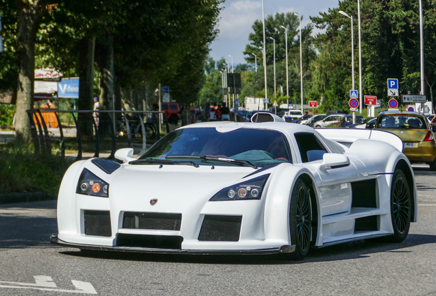 Gumpert Apollo