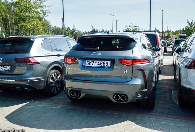 Jaguar F-PACE SVR