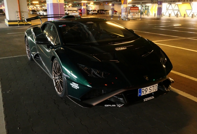 Lamborghini Huracán LP640-2 STO