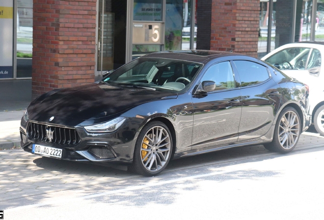 Maserati Ghibli Modena S Q4