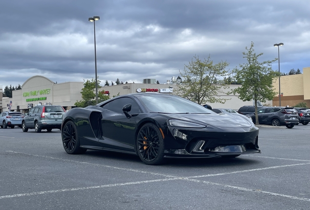 McLaren GT