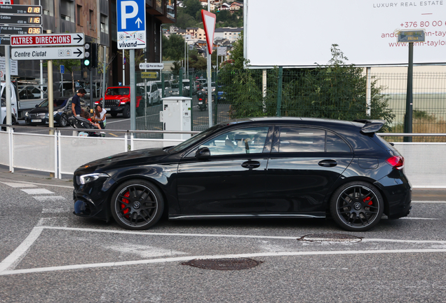 Mercedes-AMG A 45 S W177