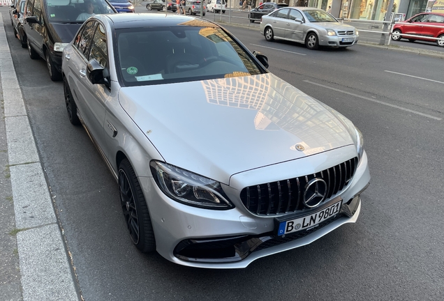 Mercedes-AMG C 63 S W205