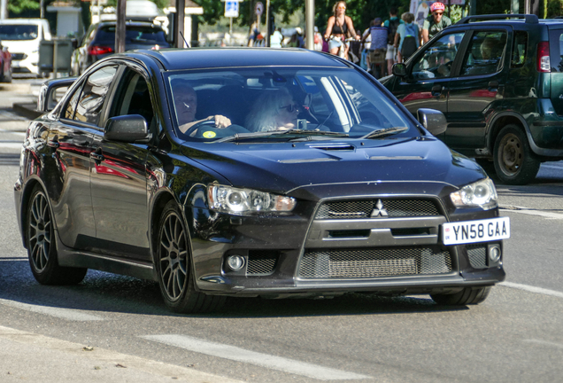 Mitsubishi Lancer Evolution X FQ-300