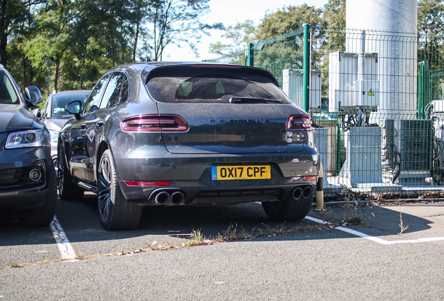 Porsche 95B Macan GTS