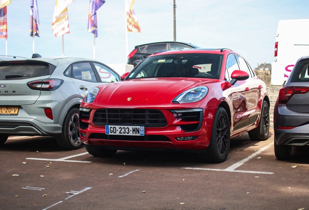 Porsche 95B Macan GTS