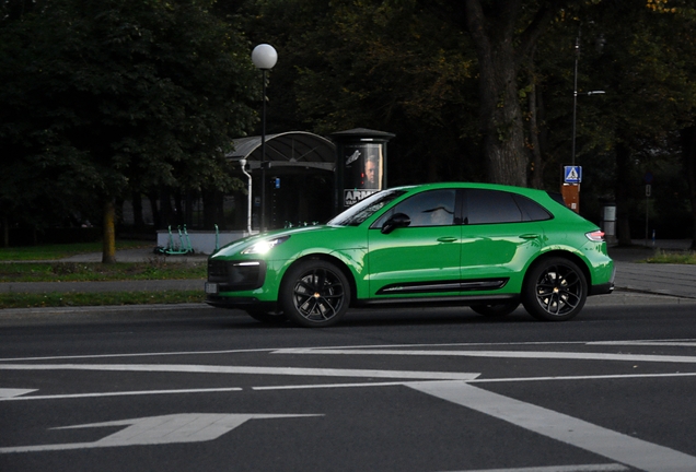 Porsche 95B Macan GTS MkIII