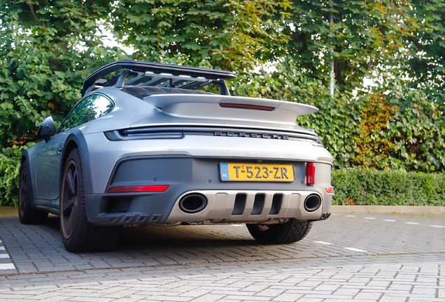 Porsche 992 Dakar