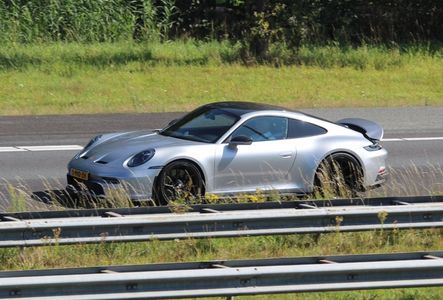 Porsche 992 GT3 Touring